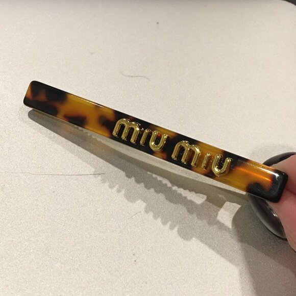 Miu Miu Hair Clip - Picture 1 of 3